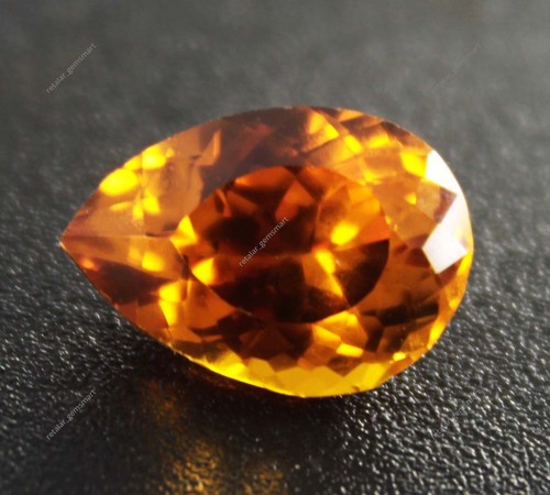 Natürlicher saphir - 6,