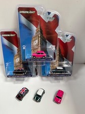 1967 Austin Mini Cooper S 1275K grün/schwarz/pink Maßstab 1:64 Exclusive SET
