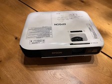 Epson EB-U04 LCD Projektor (Full HD 1080p, 3000 Lumen, 15.000:1 Kontrast) Beamer