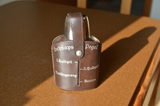 Alter Flachmann aus Glas mit 1 Schnapsbecher, Glattlederhülle 0,2 Liter Vintage