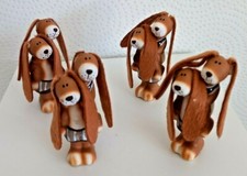 4 Hasen Paare aus Ton mit