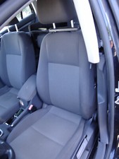 Sitz vorne links Fahrersitz VW Golf 5  4 Türer / Kombi Grau 1429 1K4881105MM