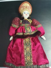 Russische Trachtenpuppe