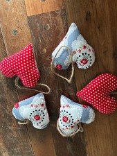 5 x Herzen  Landhaus Deko Stoffherzen Geschenkanhänger Stoffherzen bunt rot