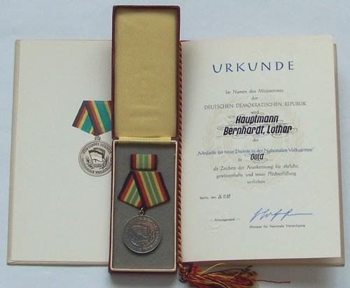 Nva medaille für treue - nva,