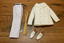 1/6 Dragon DiD, Weißer Anzug