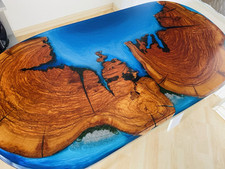 Epoxidharz Couchtisch mit