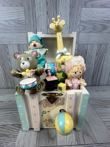 Vintage enesco toyland giraffe - vintage,