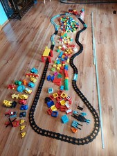 Riesen Lego Duplo XXL Konvolut Eisenbahn  E-Lok Schienen Tiere Fahrzeuge Steine.
