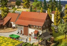 Faller Altes Bauernhaus 130558