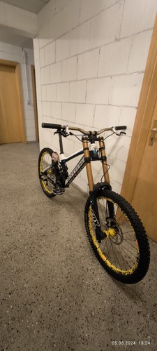 Mondraker summum pro team - mondraker, 2016