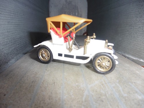 Oldtimer classic car - 1909, opel