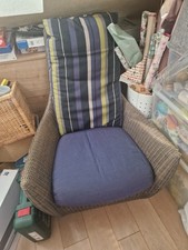 grauer Schaukelsessel - Korbgeflecht - gut erhalten - zur Abholung