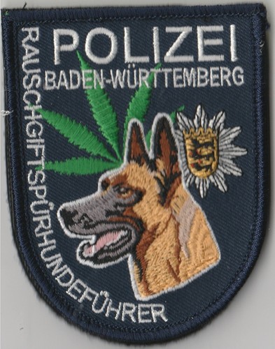 Rauschgiftspürhundeführer