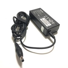 Toshiba Netzteil 15V / 19V 5A