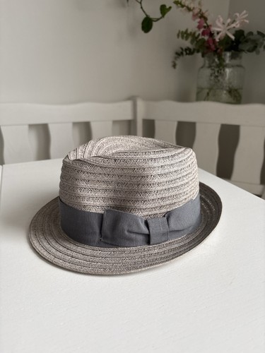 Eleganter sommerhut strohhut - sommerhut, /