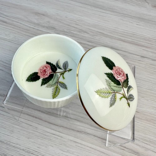 Wedgwood hathaway rose - hathaway,