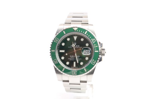 Rolex submariner hulk 116610lv - rolex,