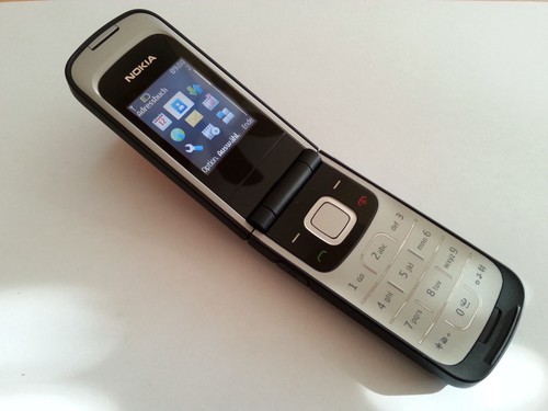 Nokia 2720 fold schwarz top - fold,