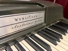 Wurlitzer 200A  electric piano