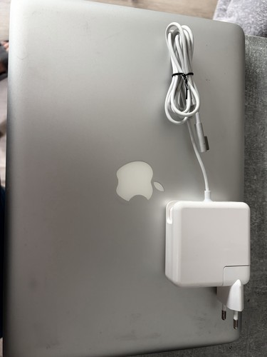 Apple macbook pro - apple, 13,3