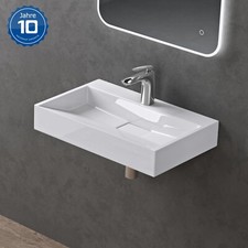 Waschbecken mit Ablaufgarnitur