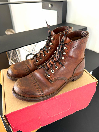 Red wing iron - red, 8111