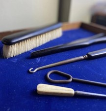 Antike Ebenholz Kleidung