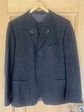 Hochwertiger Lodentrachten