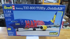 NOS Revell  Boeing 737-800