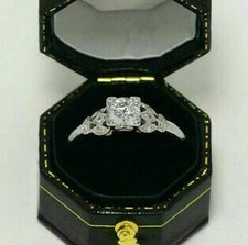 Rundschliff 2,10 kt weißer