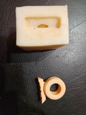 Giessform für Reifen aus Silikon - Toyota Landcruiser -   1:35 -