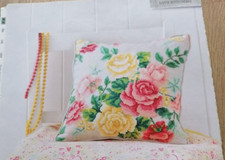 Blumen Rosen Kissen - Stickvorlage aus englischer Zeitschrift