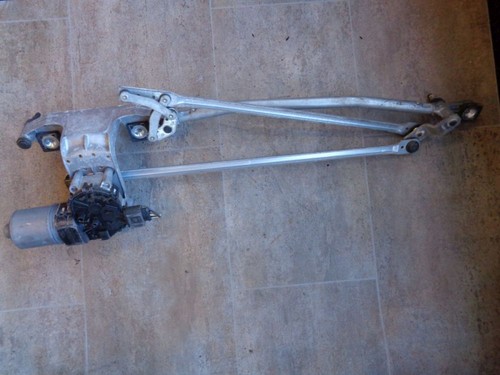 Wischermotor vorne