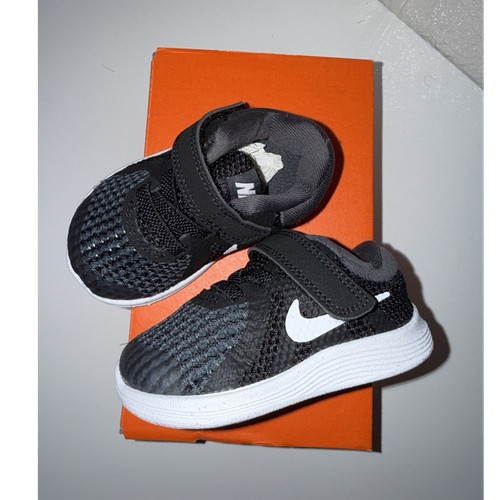 Nike revolution baby sneaker - nike,