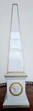 Versace by Rosenthal Porzellan-Obelisk – Medusa – 38 cm – Weiß/Gold – Luxus Deko