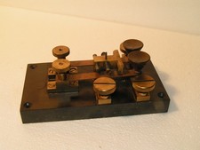 Antike Telegrafen Taste Morsetaste  Telegraphie  Messing / Bakelit selten