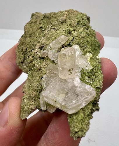 Cerussit auf duftit aus tsumeb - duftit,