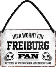 Blechschild Fußball Hier