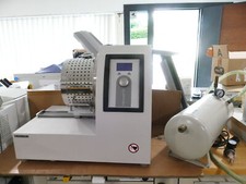 Heraeus Kulzer Heracast EC Vakuum-Druck-Gießgerät mit Vakuumpumpe 7882