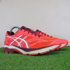 Asics Turnschuhe Größe 7