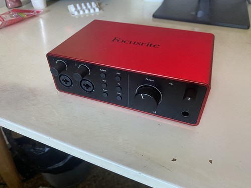 Focusrite scarlett 4i4 4th - scarlett,