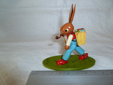 schön alte Figur Osterhase mit Korb  und Ostereier  Erzgebirge DDR