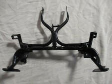 Halterung Hilfsrahmen vorne