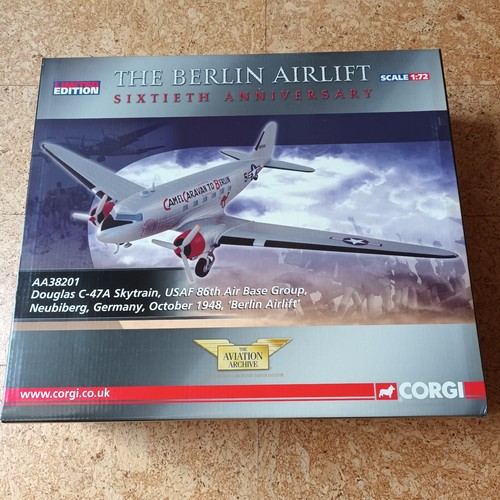 Corgi douglas 47a skytrain - douglas,