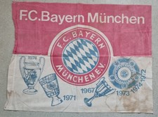 Fahne FC BAYERN MÜNCHEN E.V.  1974!  oldschool 56 x 75 cm ORIGINAL m Pokalen