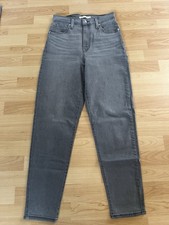 Neue LEVIS Damen Jeans HIGH WAISTED MOM JEAN GRAU in der Größe W26/L29