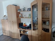 1 Wohnwand 4 teilig Eiche hell furniert B:3,30m, H 1,95m, T 0,45m gebraucht 