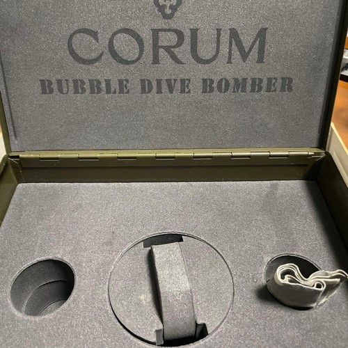 Corum bubble dive bomber - corum, box