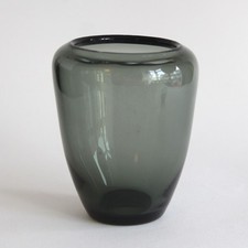 WILHELM WAGENFELD | Smoke